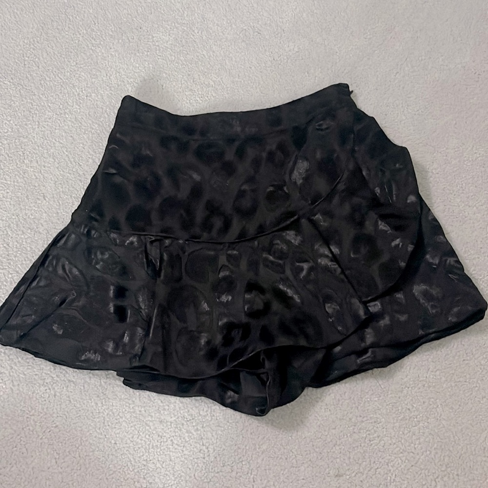 DO+BE skort